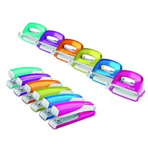 Zszywacz średni, metalowy Leitz, jasnoczerwony, 10 lat gwarancji, 30 kartek